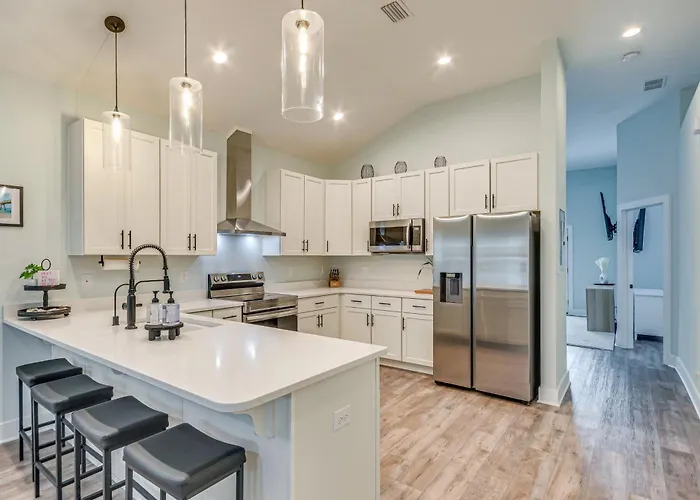 1 Mi To Dtwn: Pet-friendly Getaway! *