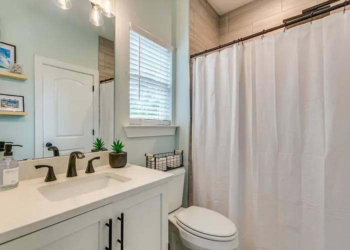 1 Mi To Dtwn: Pet-friendly Getaway! * Pensacola